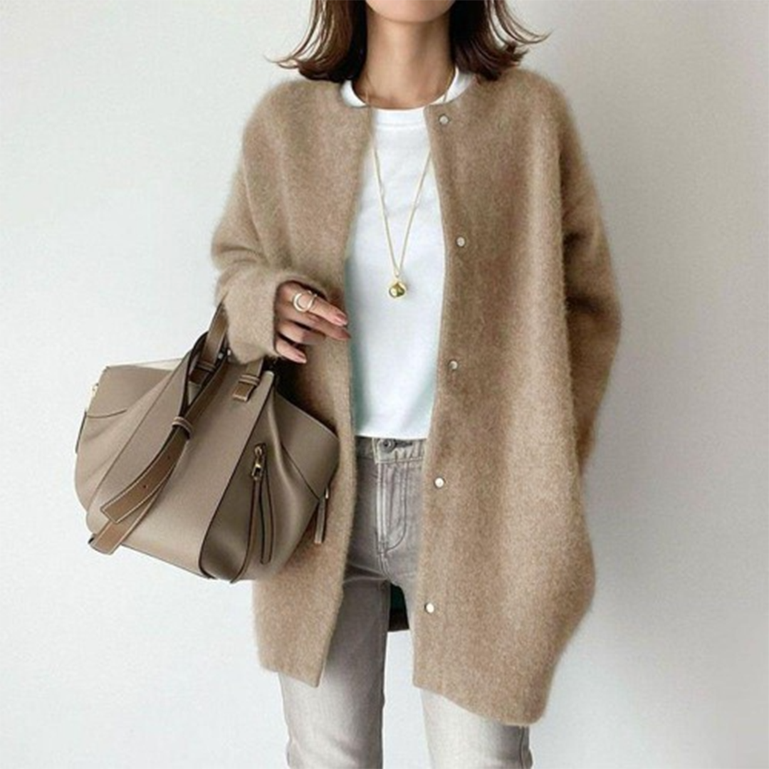 Khaki_a08e8012-f4c7-4823-9455-554749c2dd14.png